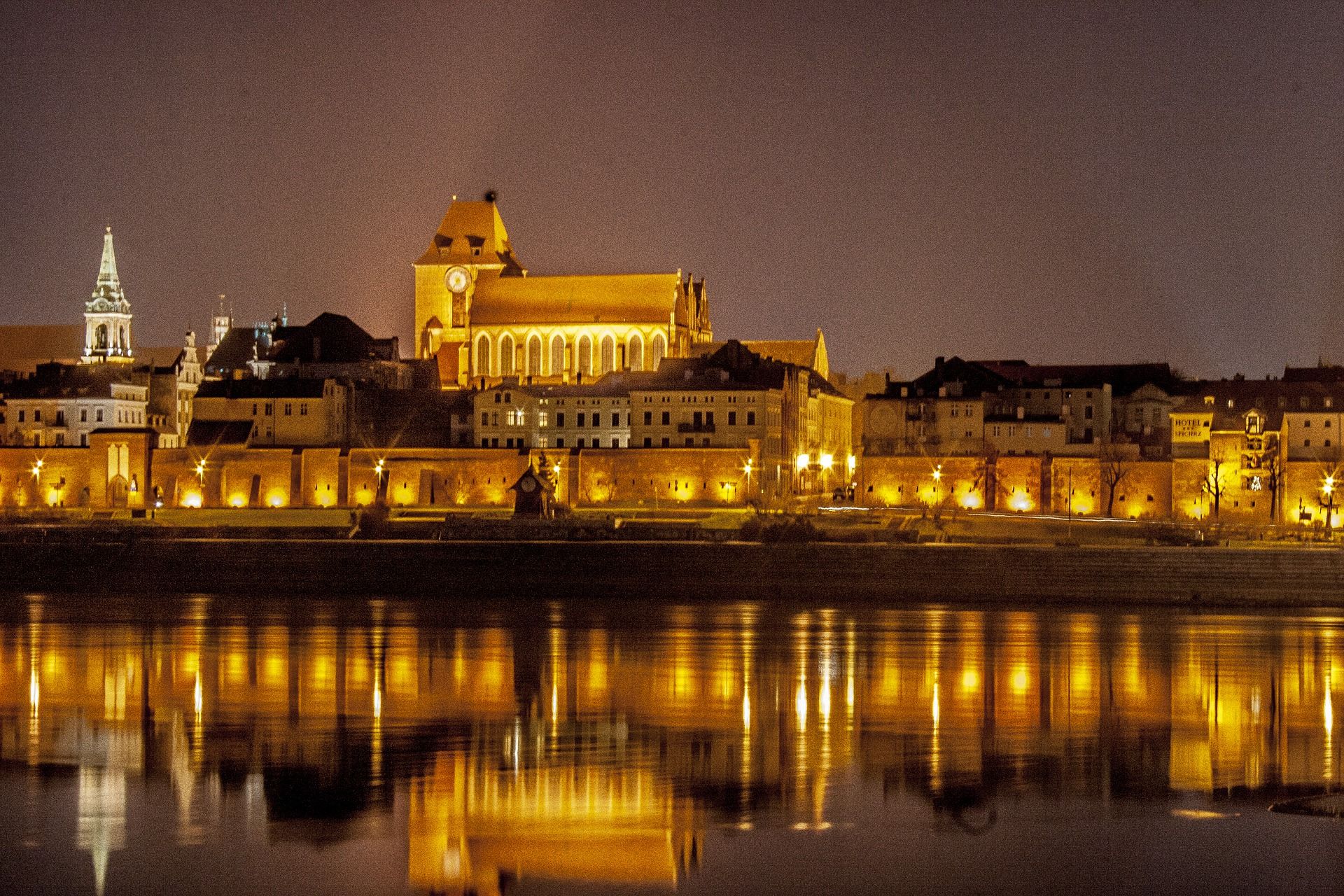 Toruń Zawisza Travel